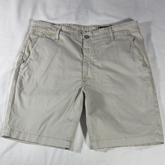 AG Adriano Goldschmied mens stone khaki flat front 8.5" chino shorts - size 34R - Picture 2 of 12